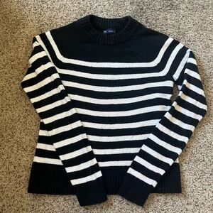 GAP Black and White Striped Crew Neck Sweater